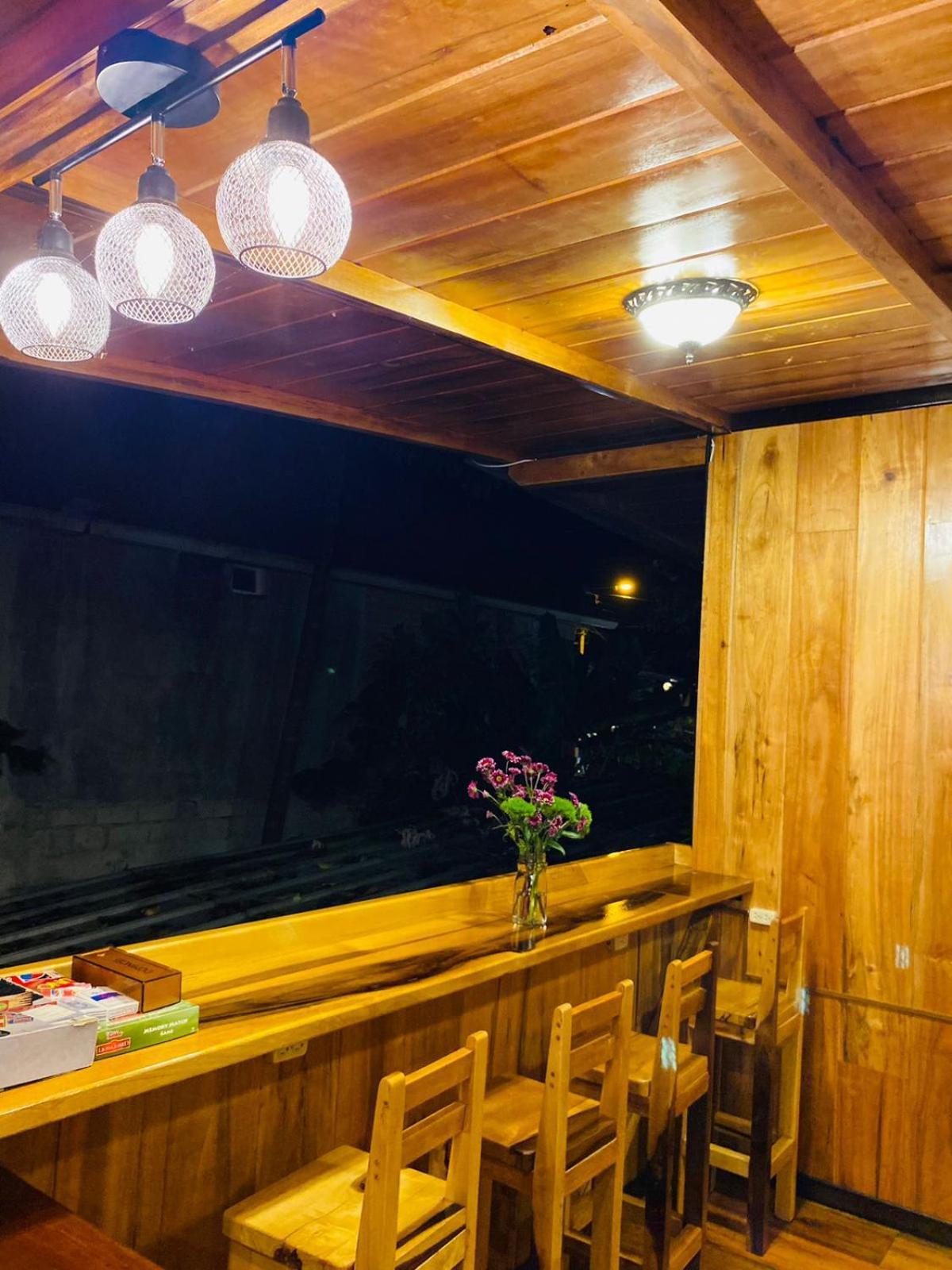 Guayabo Hostal Mindo Eksteriør billede
