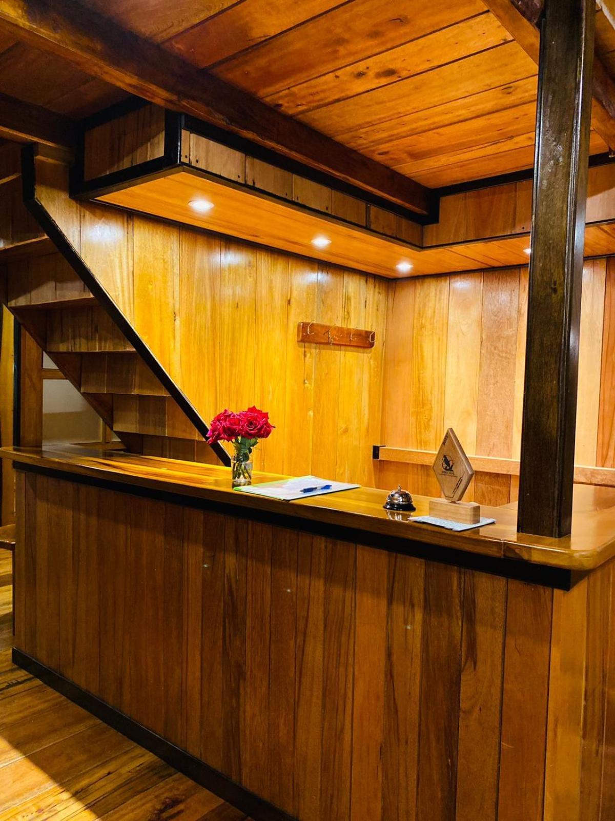 Guayabo Hostal Mindo Eksteriør billede