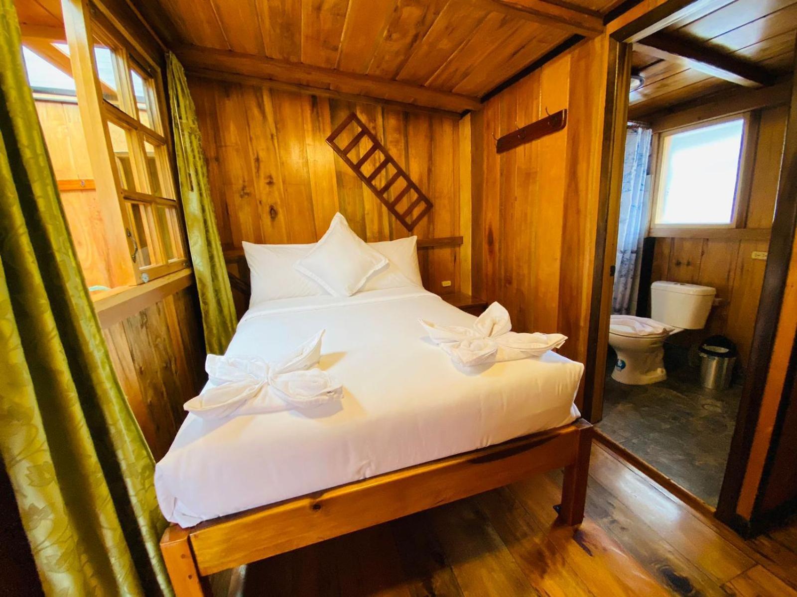 Guayabo Hostal Mindo Værelse billede