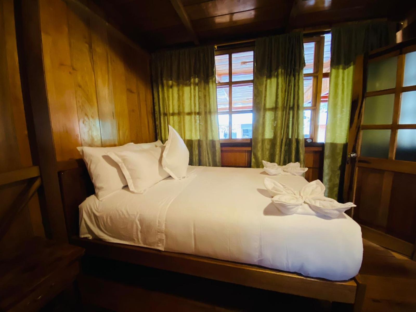 Guayabo Hostal Mindo Værelse billede