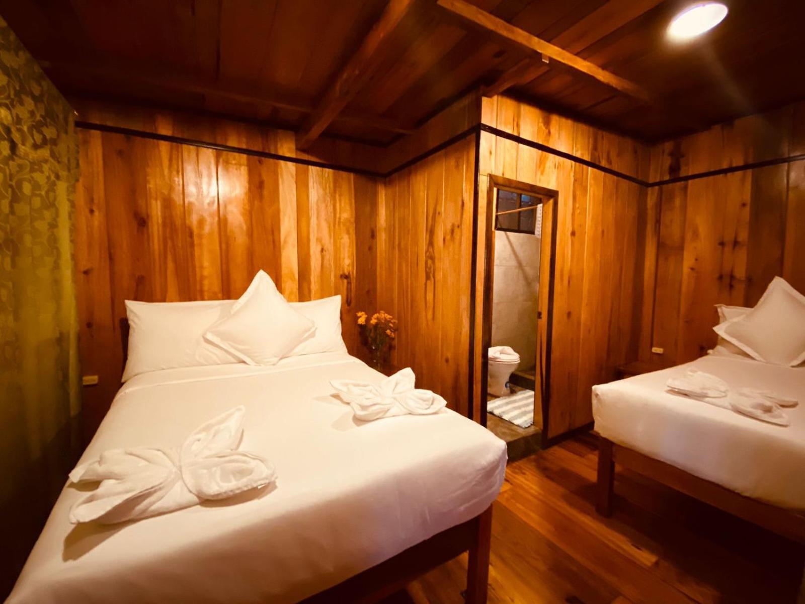 Guayabo Hostal Mindo Værelse billede